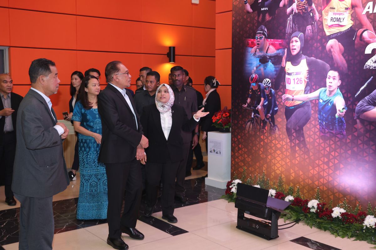 PM Anwar Ibrahim at the 2021 National Sports Awards ceremony